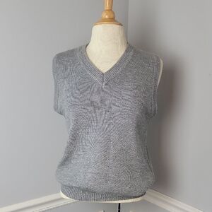 Heather Gray Knit V-Neck Grandpa Preppy Academia Sleeveless Classic Sweater Vest